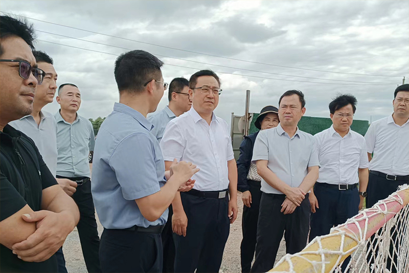 贛州市委常委、副市長(zhǎng)何琦一行蒞臨挺進(jìn)環(huán)保D5地塊土壤治理項(xiàng)目調(diào)研指導(dǎo)